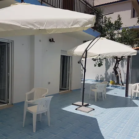 I Colori Del Mare Bed & Breakfast 3*